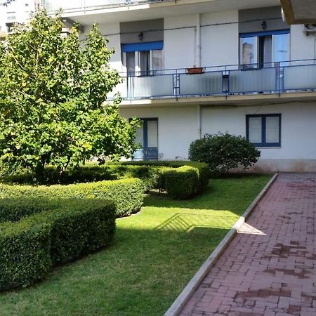 Hotel Tora House CTA Exterior foto